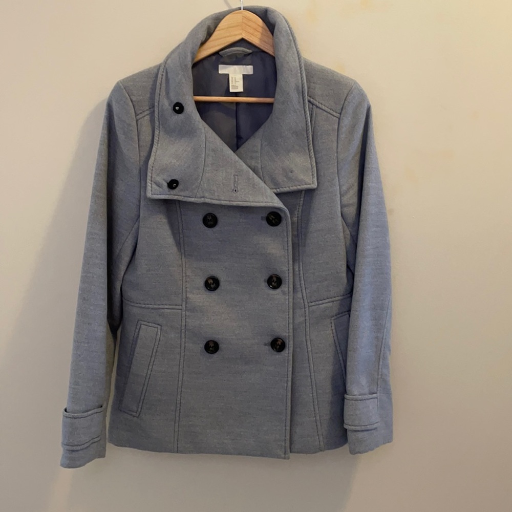 Grey double-breasted coat.